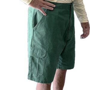 NWOT- NT09 Supply Company men’s shorts